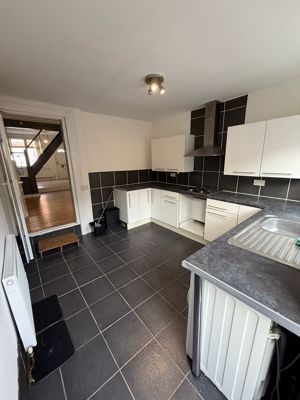 Photo 11- click for photo gallery